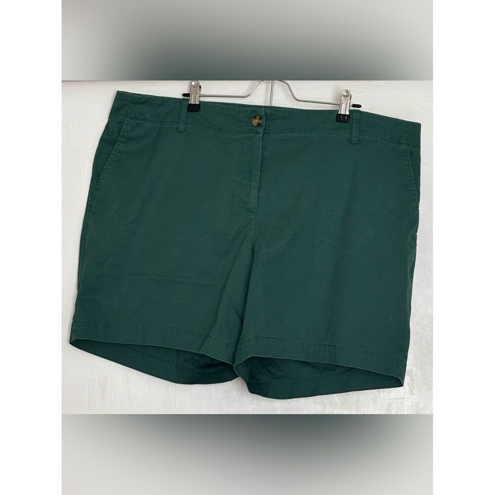 Talbots Relaxed Chino Shorts 7” Green Size 18W